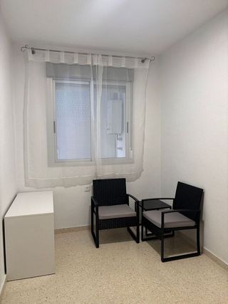 Piso en alquiler en Colores - Entreparques en Sevilla