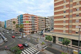 Piso en alquiler en Arenales - Lugo - Avenida Marítima en Palmas de Gran Canaria(Las)