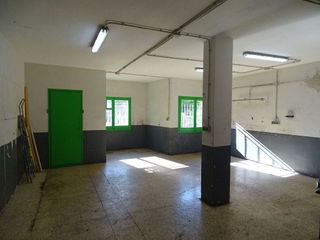 Local comercial en alquiler en Vilapicina i la Torre Llobeta en Barcelona