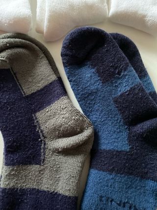 Calcetines blancos y azules 6€ todos.  Talla 37/38