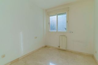 Piso en venta en Bola de Oro - Serrallo en Granada