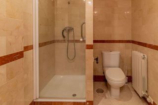 Piso en venta en Bola de Oro - Serrallo en Granada