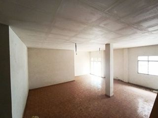 Local comercial en venta en Universidad en Ourense