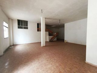 Local comercial en venta en Universidad en Ourense