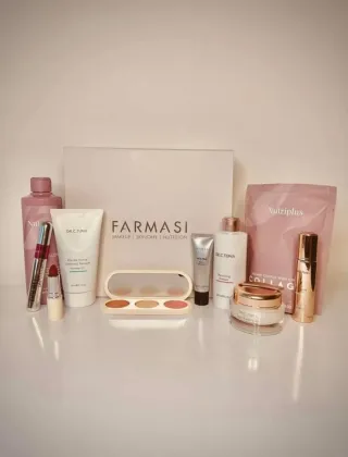 Set de cosméticos Farmasi