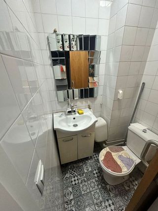 Local comercial en alquiler en El Camp de l'Arpa del Clot en Barcelona