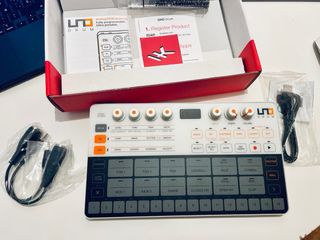 IK UNO Drum Caja de ritmos analógica/PCM