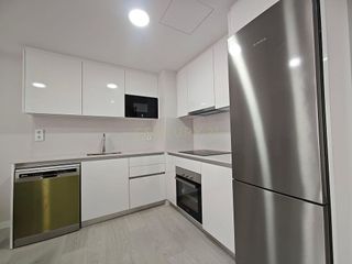 Piso en alquiler en Parque Mediterráneo - Santa Paula en Málaga