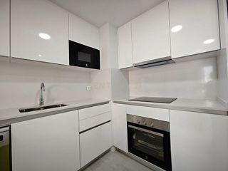 Piso en alquiler en Parque Mediterráneo - Santa Paula en Málaga