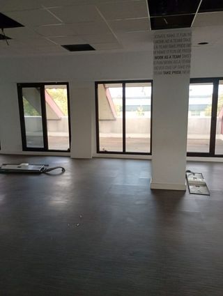 Oficina en alquiler en Sector Sur  - La Palmera - Reina Mercedes en Sevilla