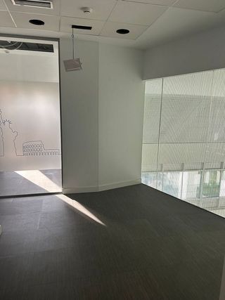 Oficina en alquiler en Sector Sur  - La Palmera - Reina Mercedes en Sevilla