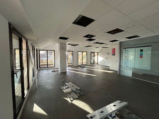 Oficina en alquiler en Sector Sur  - La Palmera - Reina Mercedes en Sevilla