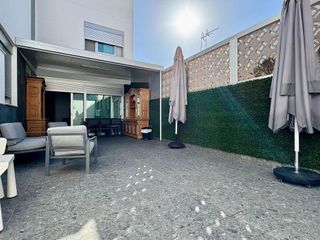 Casa adosada en venta en Vistabella en Murcia