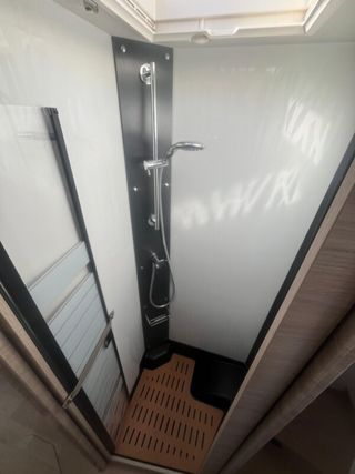 Autocaravana Rapido 8096DF