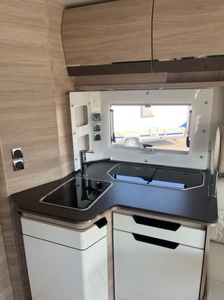 Autocaravana Rapido 8096DF