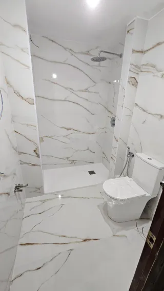 Oficial de primera para reformas