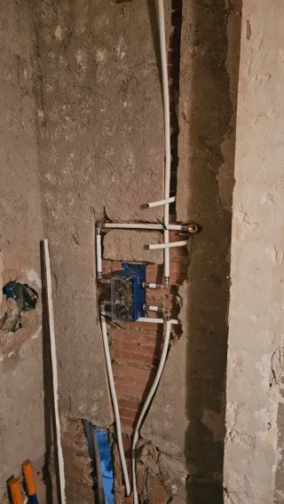 Oficial de primera para reformas