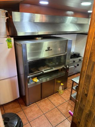 Se vende local en Viladecans! Licencias al dia