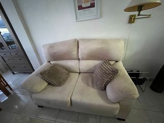 Sofá de 2 plazas beige