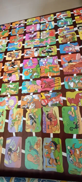 Cromos troquelados de personajes