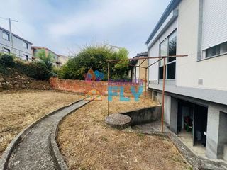 Chalet en venta en Universidad en Ourense