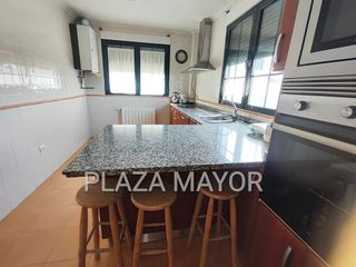 Casa adosada en venta en Doñinos de Salamanca