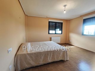 Casa adosada en venta en Doñinos de Salamanca