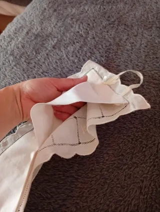 Colgador tela bordado flores