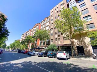 Garaje en alquiler en Castillejos en Madrid