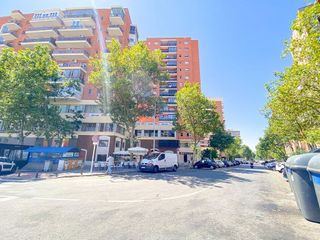 Garaje en alquiler en Castillejos en Madrid