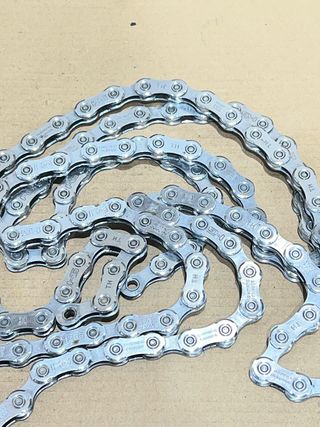 Cadena Shimano Deore 12 velocidades