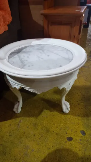 Mesa de centro de mármol y madera