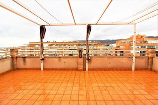 Ático en alquiler en San Luis en Almería