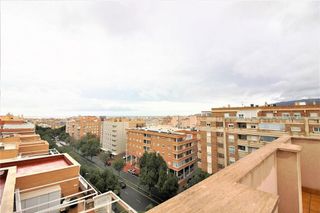 Ático en alquiler en San Luis en Almería