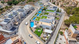 Chalet en venta en Campos de Golf - Villa Martin - Los Dolses en Orihuela