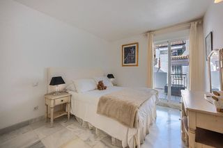 Piso en alquiler en Los Naranjos - Las Brisas en Marbella