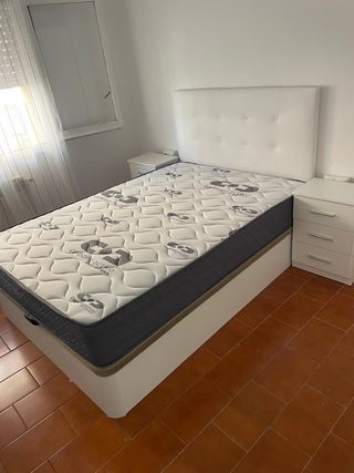 Liquidación, canapés y colchones, armarios y sofas