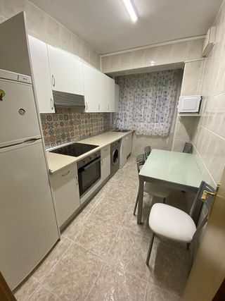 Piso en alquiler en Numancia - San Fernando en Santander