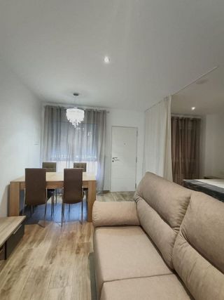 Piso en alquiler en El Raval - Portes Encarnades en Elche