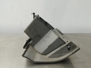 GUANTERA MERCEDES-BENZ SPRINTER II JAMES COOK (90