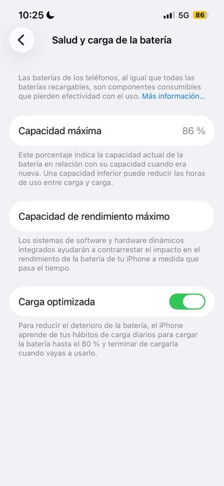 iPhone 13 con funda protectora