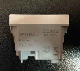 OMNIALUXSTORE BTICINO MATIXGO PRESA JW4180 10PEZZI