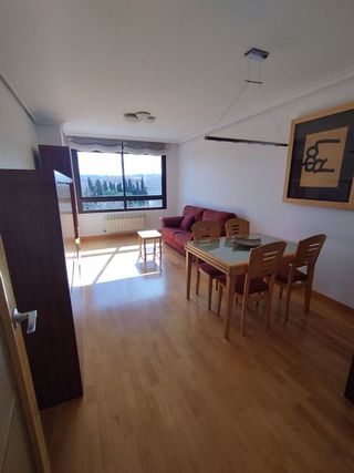 Piso en alquiler en San Isidro - Los Almendros en Alcalá de Henares