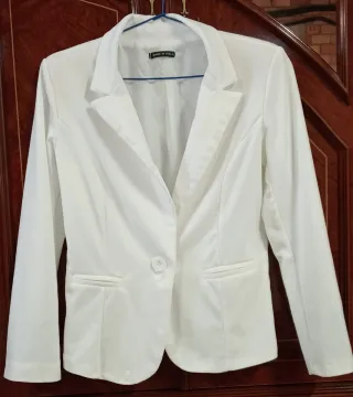 Americana blanca talla M