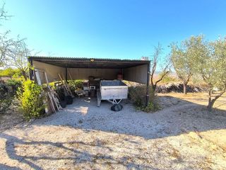 Chalet en venta en Yecla