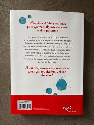 Fuera llueve, dentro también. ¿Paso a buscarte?