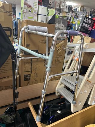 Andador Mobiclinic Plegable Sin Ruedas