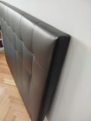 Cabecero polipiel negro Ikea