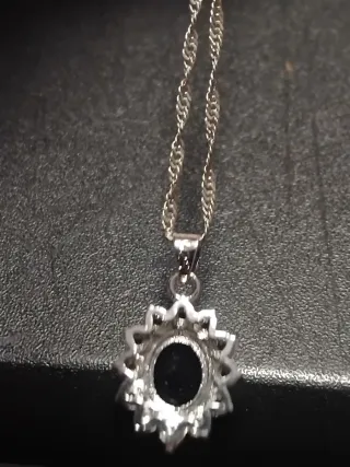 Conjunto Plata Pendientes y Colgante Negro