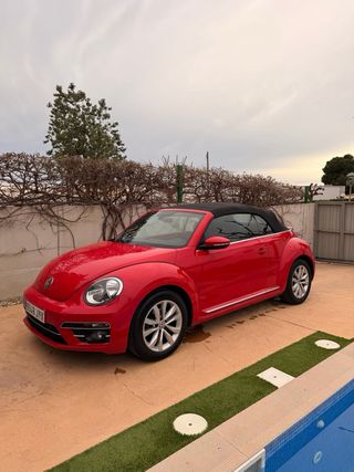 Volkswagen Beetle Cabrio 2.0 TDI 110cv (2017)
